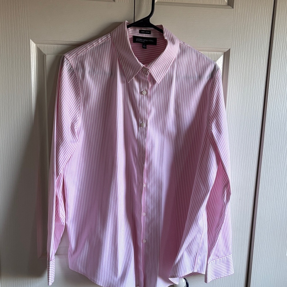 Women’s Light Pink Striped Dress Shirt Jones New York.
